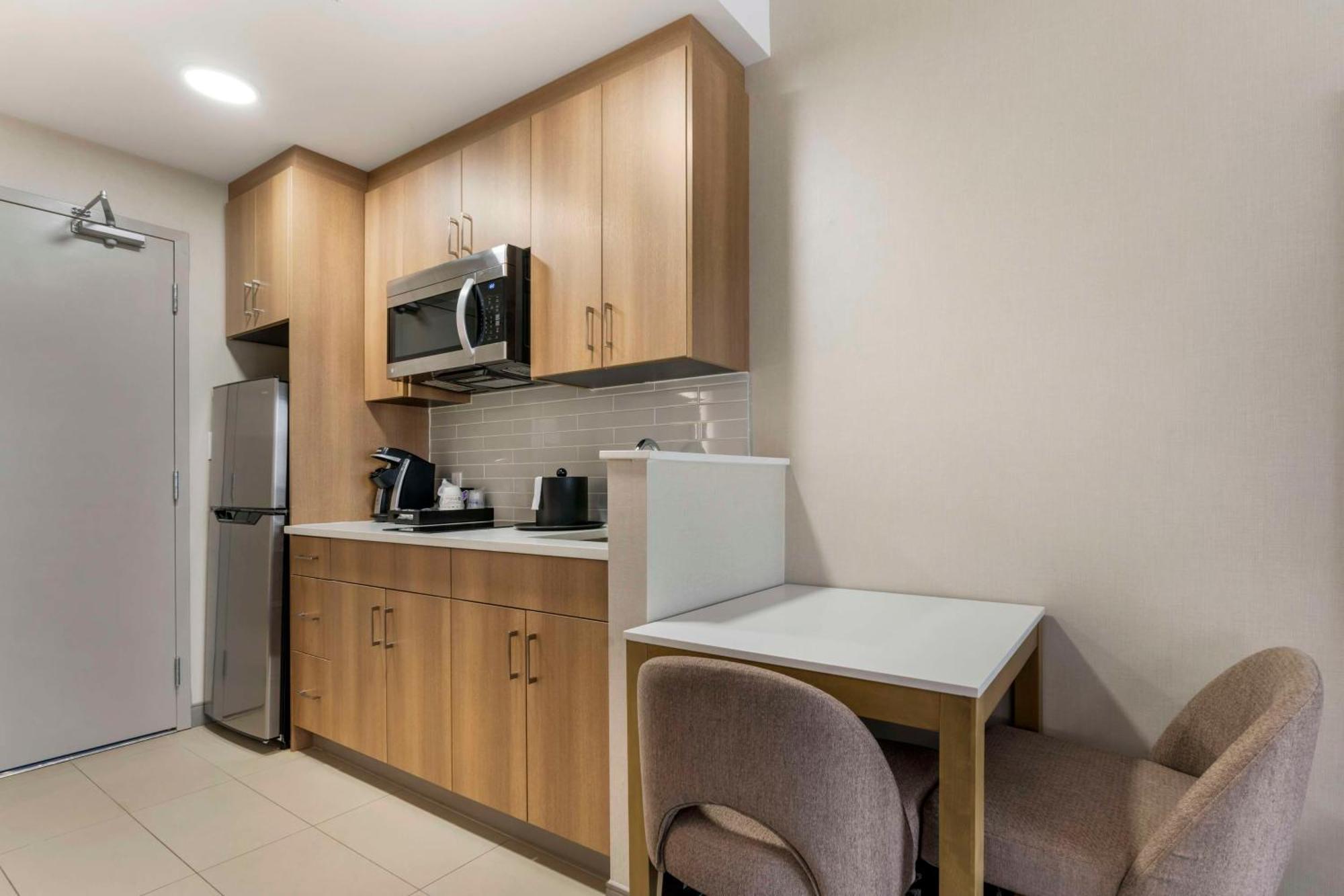 Best Western Premier Route 97 Vernon Ngoại thất bức ảnh