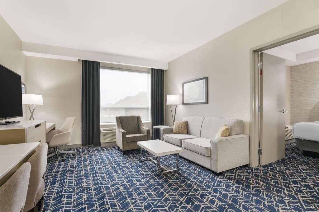 Best Western Premier Route 97 Vernon Phòng bức ảnh
